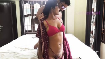 Bengalli Kızın Sert Cowgirl Ve Cumshot'Inı Içeren Hint Porno Derlemesi