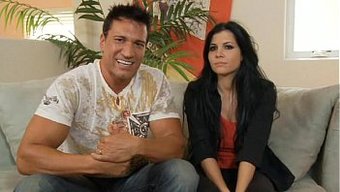 Rebeca Linares Ve Kagney Linn Karter Resmi Bir Karı Swap Parodisinde
