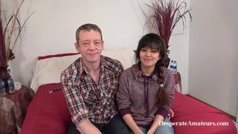 Tessa Ile Amatör Yarak Seçmelerinin Arkadan Görünümü