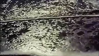 Sharon Thorpe'Un Duygusal Gece Buluşması (1975)
