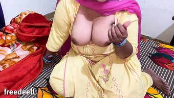 Göğüslü Milf Ve Genç Kız Ev Yapımı Seks Kasetinde Vahşileşiyorlar