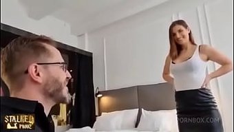 Jennifer Jane'In Bir Günlük Geziden Sonra Bir Yerliyle Samimi Bir Karşılaşması