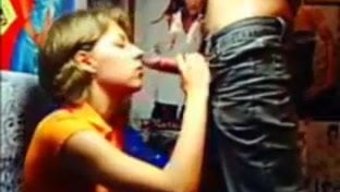 Kız Kardeşin Yüzüne Sikişme Ve Spermlerle Kaplanması Ev Yapımı Bir Video
