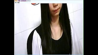 Çinli Genç Webcam Sohbetinde Mastürbasyon Yapıyor - Myxcamgirl.Com