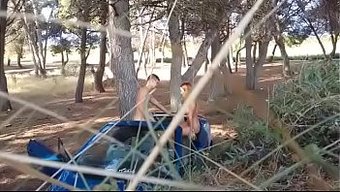 Halka Açıkta Sakso Ve Seks: Ispanyol Bir Genç Kızın Vahşi Yolculuğu