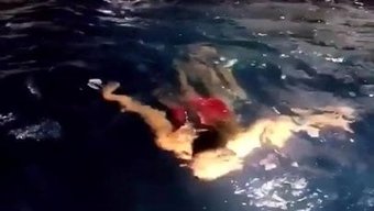 Büyük Doğal Göğüslere Sahip Dolgun Sarışın Vahşileşiyor