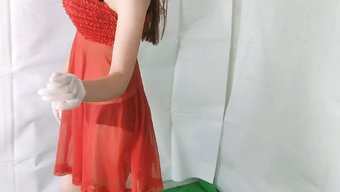 Genç Çift, Üvey Anneleriyle Sıcak Bir Üçlüden Zevk Alıyor