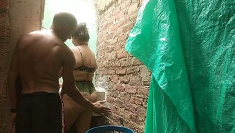 Komşumun Inanılmaz Derecede Ateşli Kız Arkadaşıyla Seks Yapıyorum Ve Onun Kalçalarına Boşalıyorum