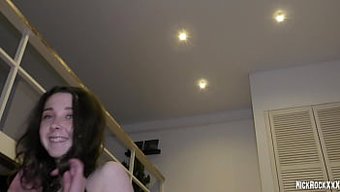 Üniversiteli Öğrenciler Hd Videoda Oral Seks Yapıyor Ve Sikişiyorlar