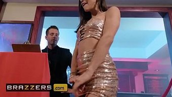 Küçük Göğüsler Ve Büyük Popolar: Abella Danger Ve Alberto Blanco Aksiyonda