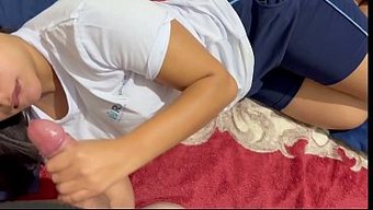 Derste Bana Yardım Ettikten Sonra Binmeyi Öğretirken Nefesim Kesildi.