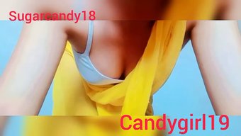 Hintli Genç Saree'De Parmakları Ve Oyuncaklarıyla Mastürbasyon Yapıyor