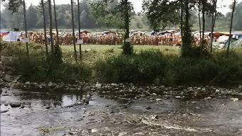 Retro Erotika: Güneş Ve Saman Içeren Vintage Bir Klasik