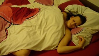 Rüya Gibi Bir Videoda Büyük Göğüsler Ve Mastürbasyon