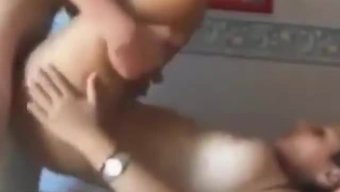 Hintli Erkek Ve Kız Kardeş Yasak Cinsel Aktiviteye Giriyorlar