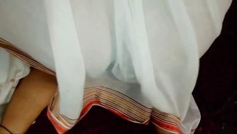Mumbai Kız Arkadaşının Samimi Arzularıyla Bir Gece