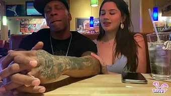 Halka Açık Otoparkta Seks Yapan Çiftin Pov Videosu