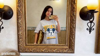 Esmer Milf Yüzüne Sikişiyor Ve Spermlerle Kaplanıyor