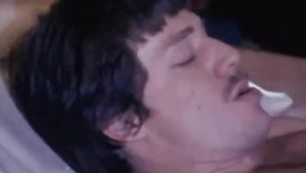 Vintage Klasikte Tabu Anne Ve Üvey Kızı