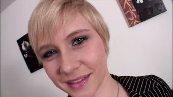 Büyük Popolu Alman Genç Creampie Alıyor
