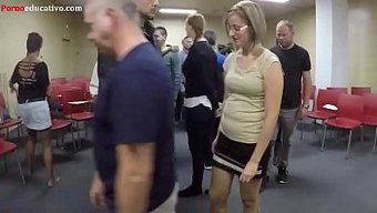 Bu Eğitici Videoda Profesyonel Bir Antrenörden Tantra Öğrenin