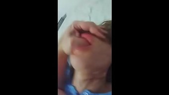 Bir Arkadaşım Karımı Becerdi Ve Buna Bayıldı.