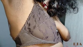 Ateşli Ve Seksi Desi Bhabhi, Skandal Bir Olayda Yakalandı.