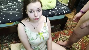Olgun Rus Bebek Derin Bir Yarak Ağzına Alıyor Ve Hepsini Yutuyor