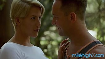 Milf Üvey Anne'Nin Tutkulu Oral Ve Anal Sikişi - Kit Mercer