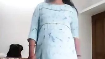 Paylaşılan Hint Karısının Ev Yapımı Videosu