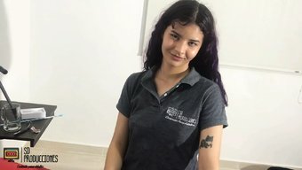 Acımasız Üvey Erkek Kardeş, Üvey Kız Kardeşini Sert Seksle Baştan Çıkarır Ve Siker