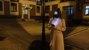 Cosplay'Deki Japon Bebek Sikişiyor Ve Yüzüne Boşalıyor
