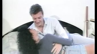 Olgun Sarışın Anna Malle, Duygusal Bir Parmaklama Ve Sakso Keyfi Yaşıyor