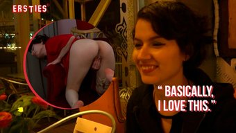 Vicky Love'In Bdsm Oyun Alanı: Minyon Alman Güzeli Bağlama Ve Kendini Tatmin Etmeyi Keşfediyor