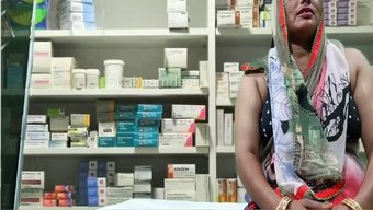 Desi Doktor, Hd'De Hipoaktif Bir Kadını Baştan Çıkarıyor Ve Zevk Alıyor