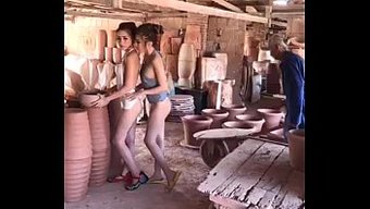 Nhu Lan Nguyen'I Sıcak Bir Seks Sahnesinde Izleyin