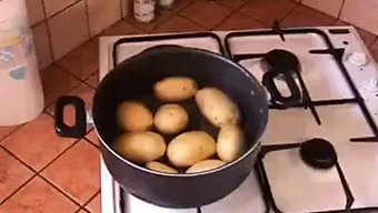 Duygusal Yeme Ve Klasik Amcık Sikişi Doronicum Ile
