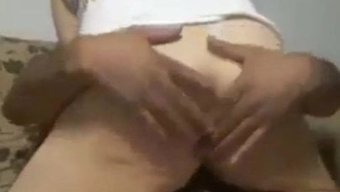 Amatör Çift, Türk Bir Adamla Ev Yapımı Seksin Tadını Çıkarıyor