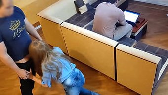 Kocam Benimle Seks Yapmakla Ilgilenmiyorsa, Birlikte Çalışırken Başka Bir Erkekle Seks Yapacağım.