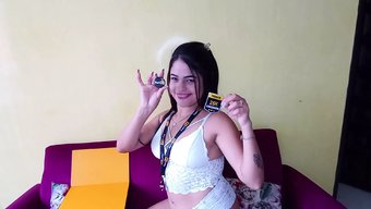 Kolombiyalı Karısı Kocasını Başka Erkeklerle Büyük Popolu Videoda Paylaşıyor