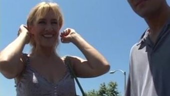 Milf'In Anal Kışkırtması Ve Ağzına Boşalma Eylemi