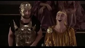 Bir Grup Insanın Bir Araya Geldiği Klasik Bir Orgiya Filmi