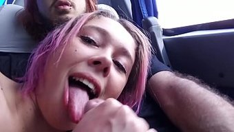 Brezilyalı Cherry Adams Halka Açıkta: Anal Fiş Ve Popo Oyunu