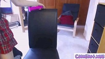Seksi Bir Latin Bebekle El Işi Ve Sikiş