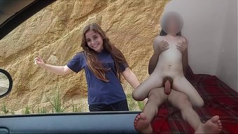 Tijuana'Lı Masum Bir Kız, Bu Ateşli Videoda Yaşlı Bir Adam Tarafından Para Karşılığı Sikiliyor.
