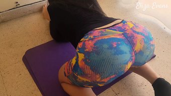 Genç Latina, Yoga Eğitmeni Tarafından Sikişiyor