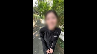 Güzel Bir Koşucu Bana Hizmet Etmek Için Evime Geldi, Şimdiye Kadarki En Iyi Tatil Ziyafeti.