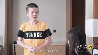 Genç (18+) Model Yuan Zi Yi, 60 Fps Videoda Boşalma Ve Cunnilingus Içeren