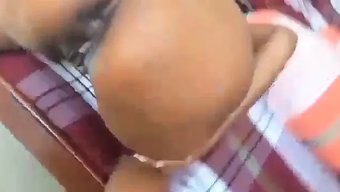 Sri Lankalı Öğrenci, Sert Yurt Odası Videosunda Götünü Siktiriyor