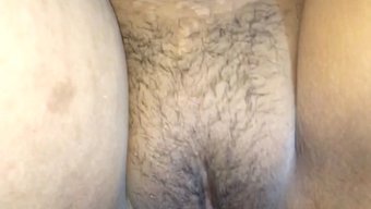 Genç Hintli Genç, Chachi Tarafından Anal 69 Pozisyonunda Acımasızca Beceriliyor